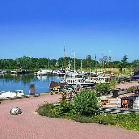 Chalet Op Camping Lauwersoog Met 3 Slaapkamers En Vaatwasser - Joycasa Eksteriør bilde